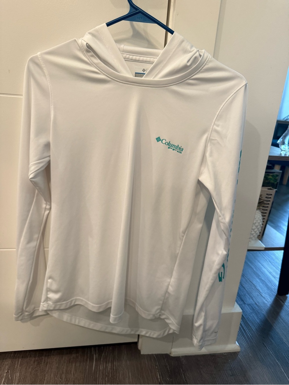Columbia White Hooded PFG shirt